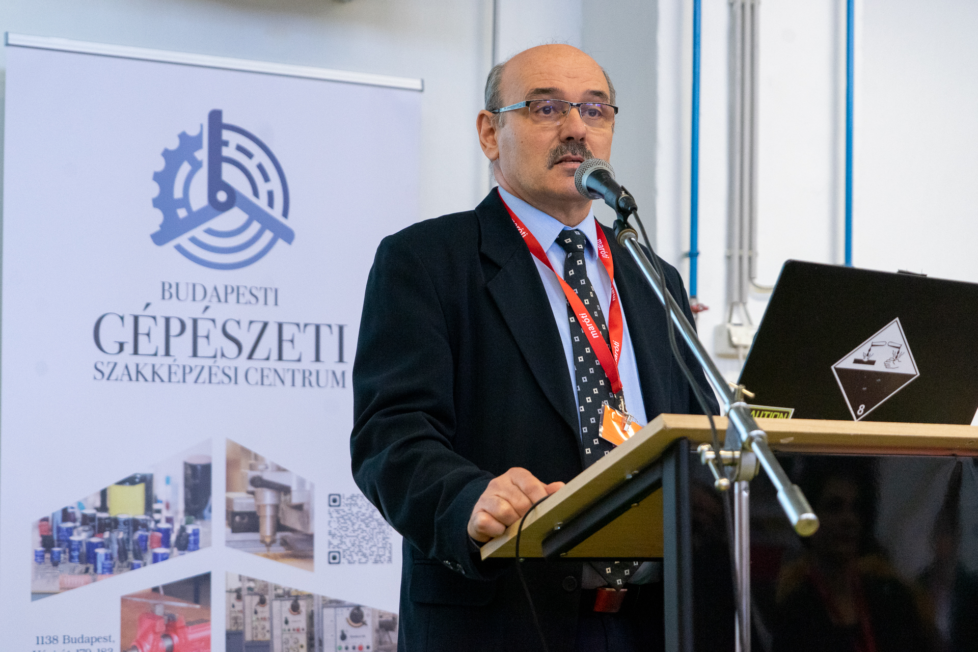 Dr. Varga Csaba